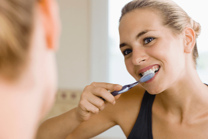 what causes canker sores in mouth