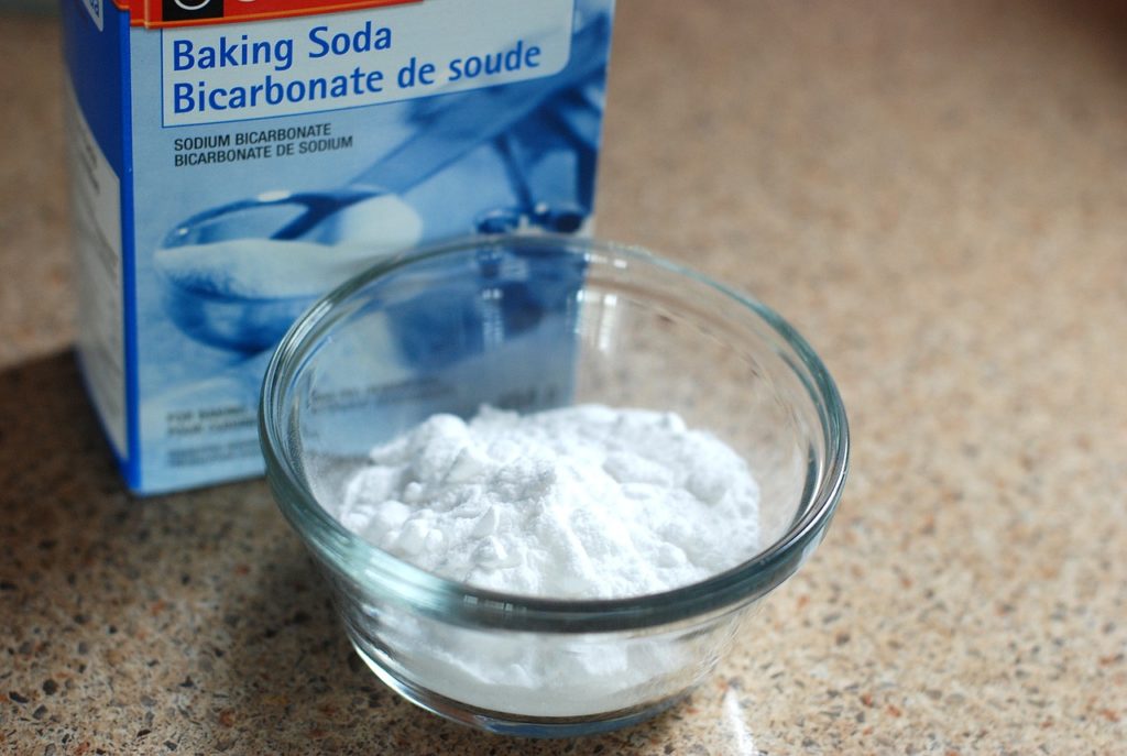 how to make feet soft with baking soda